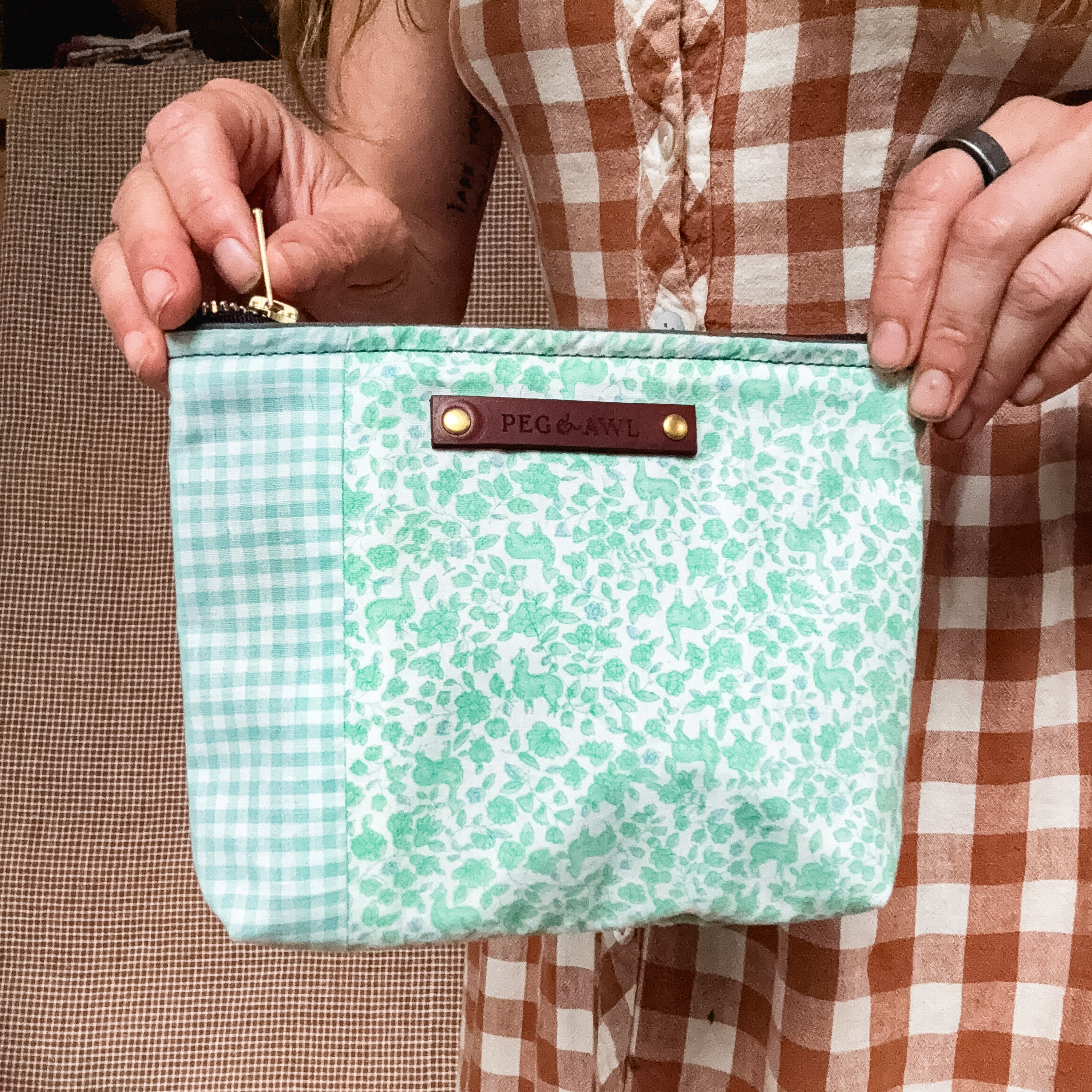 Keeper Pouch with Midcentury Cotton: Filomena
