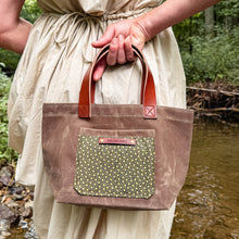 Pipit Tote with 1930s Cotton: Hela