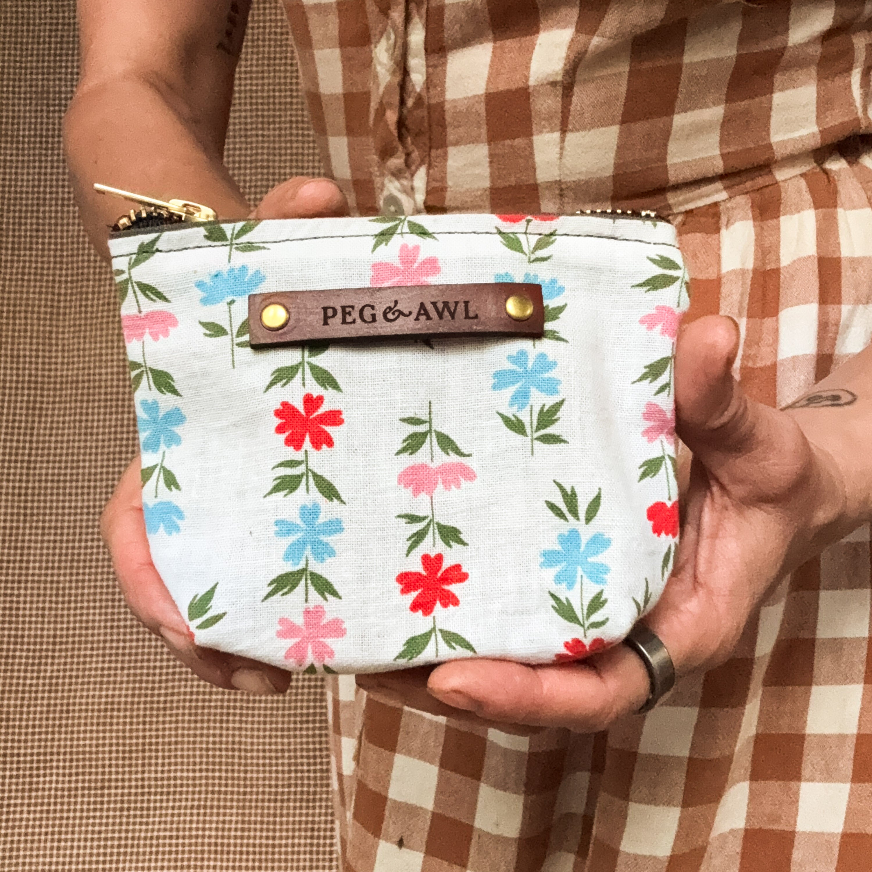 Saver Pouch with Vintage Scrap Bundle: Lera