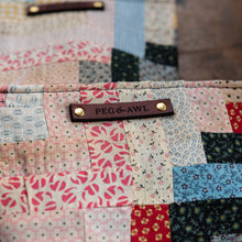 Keeper Pouch with 1900s Log Cabin Patchwork Quilt: Ameliana