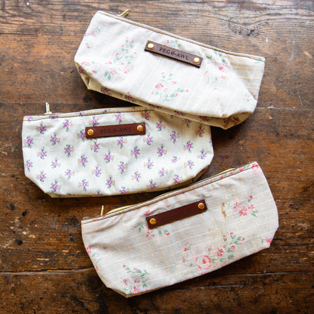 Essentials Pouch with 40s-50s Girls Dress: Priya / Arjun