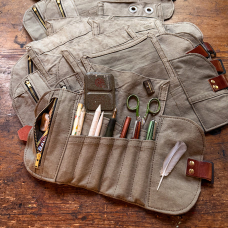 Sendak Nutshell with Army Sleeping Bag: Avery