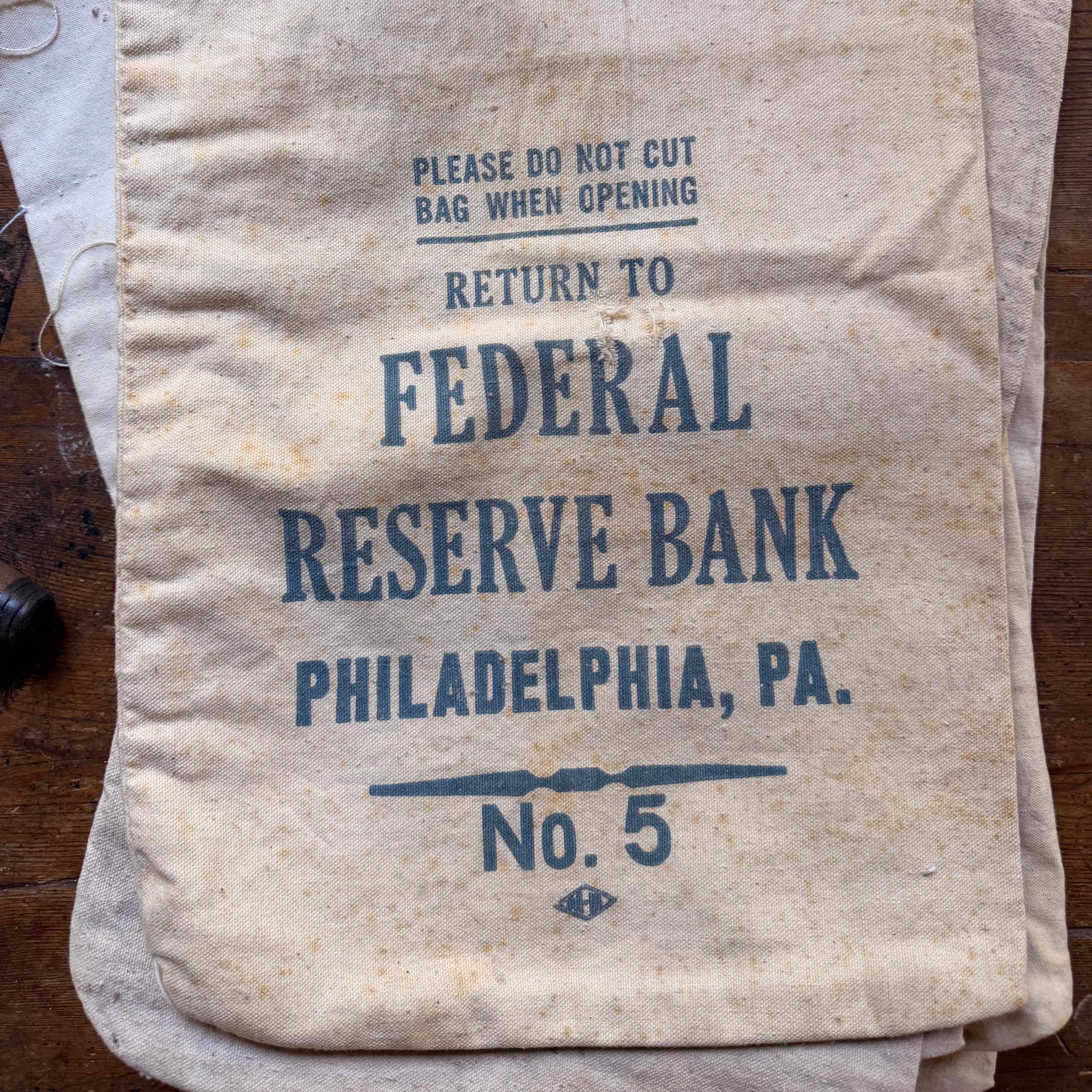 Sendak Nutshell with Vintage Bank Bag: Federal Blue