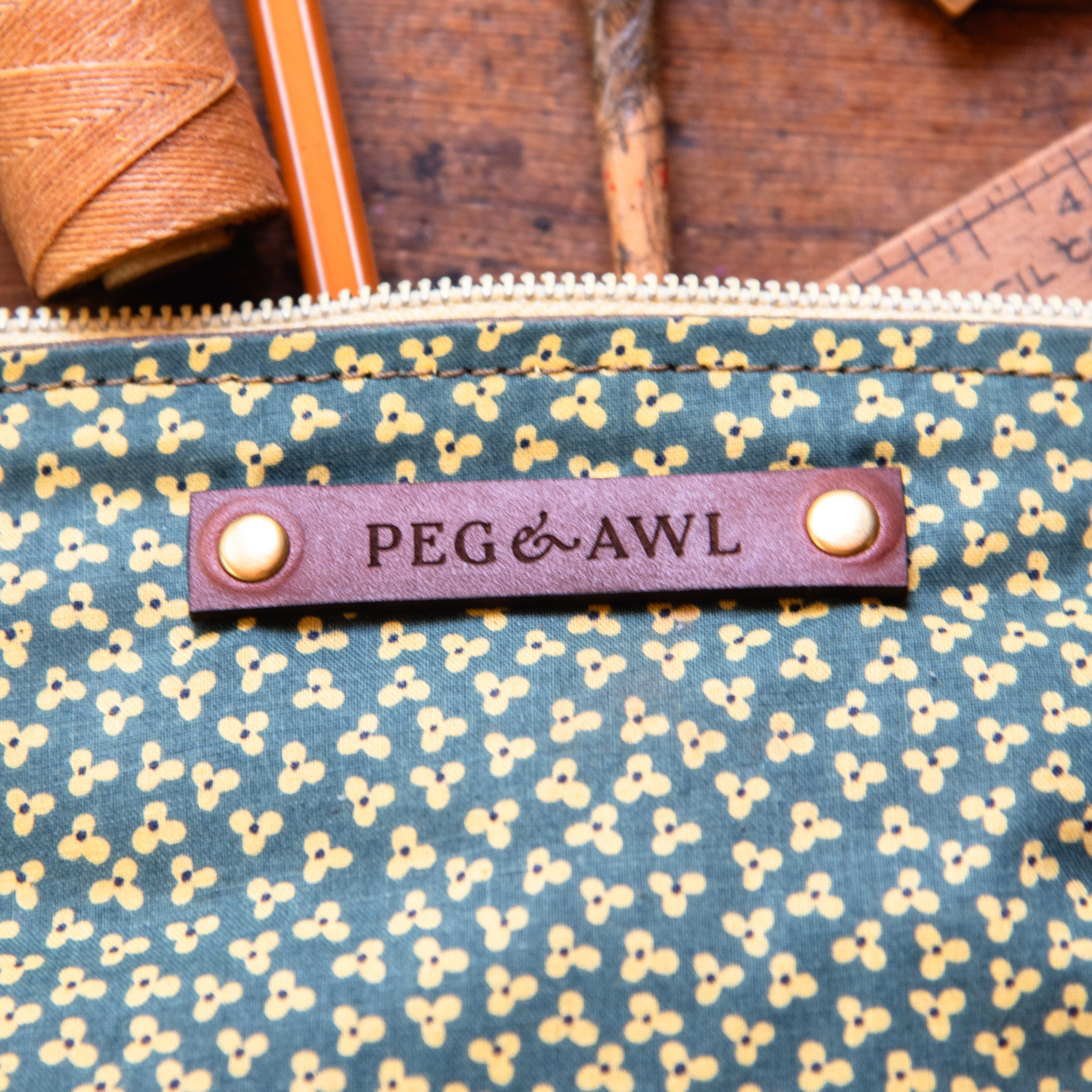 Essentials Pouch with Mid-Century Cotton: Suzan