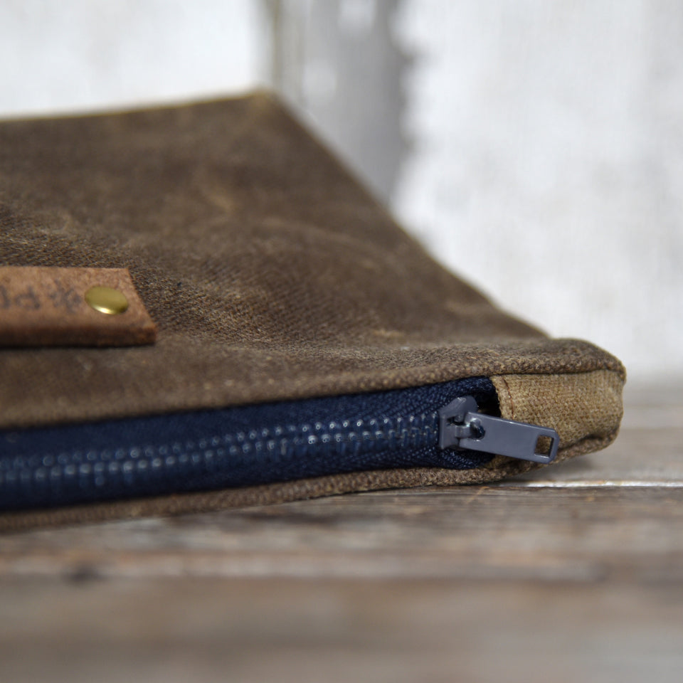 The Bloom Essentials Pouch – Small Batch