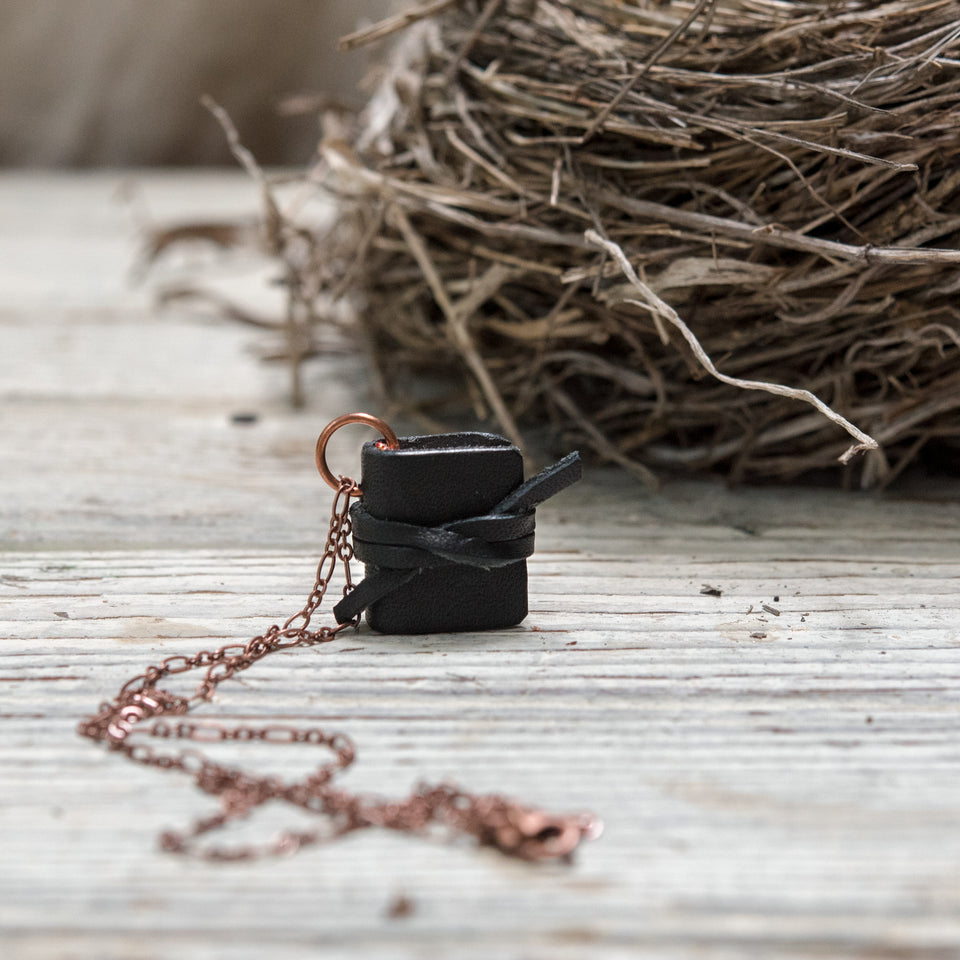 /Book Size|Chain Metal-Medium|Copper