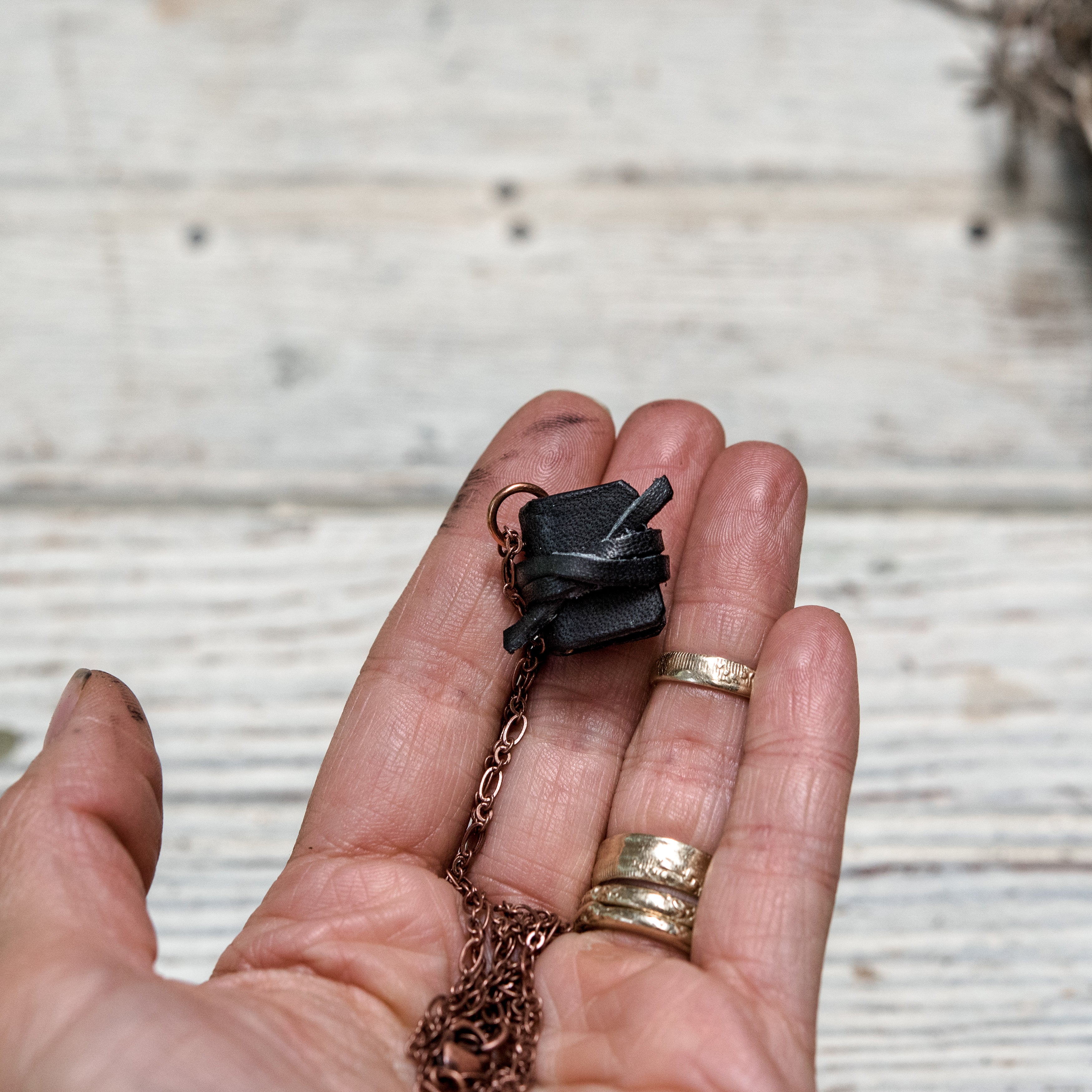 /Book Size|Chain Metal-Small|Copper