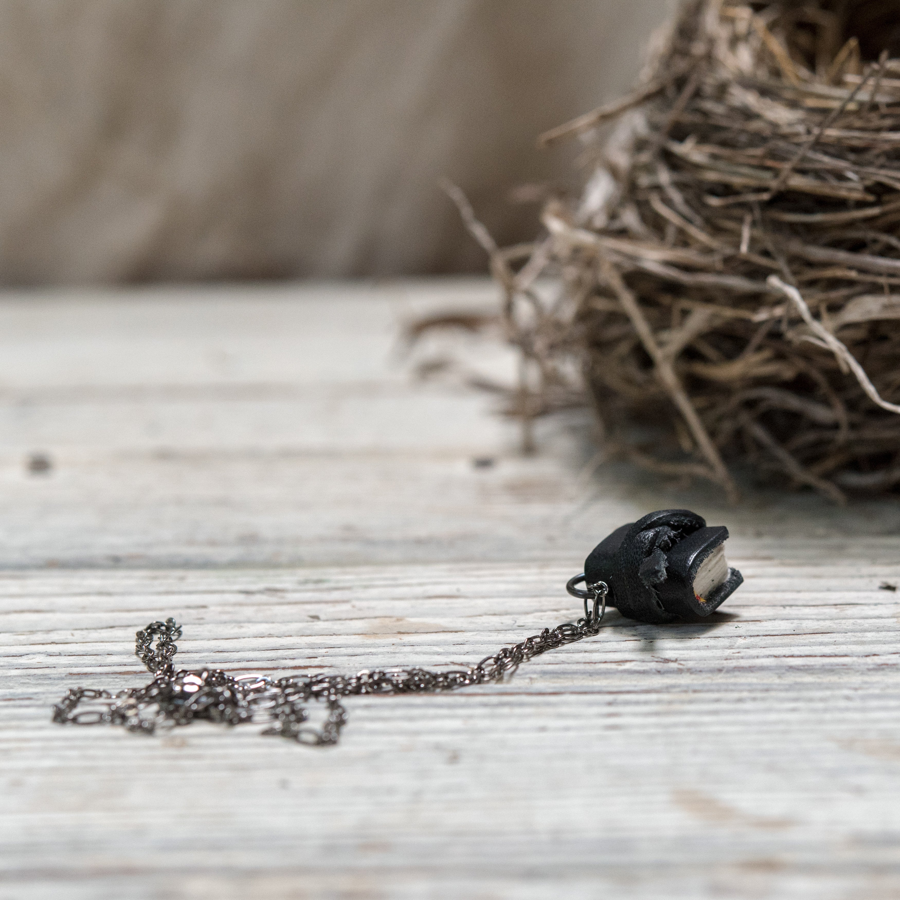 /Book Size|Chain Metal-Small|Gunmetal