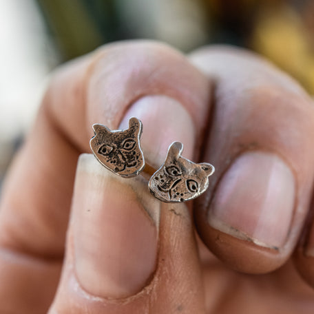 Foundlings Earrings: Ash (Cat)